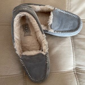 UGG Ansley Gray Slipper - Women's 6